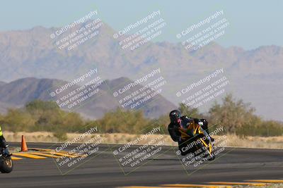 media/Nov-06-2022-SoCal Trackdays (Sun) [[208d2ccc26]]/Turn 14 (930am)/